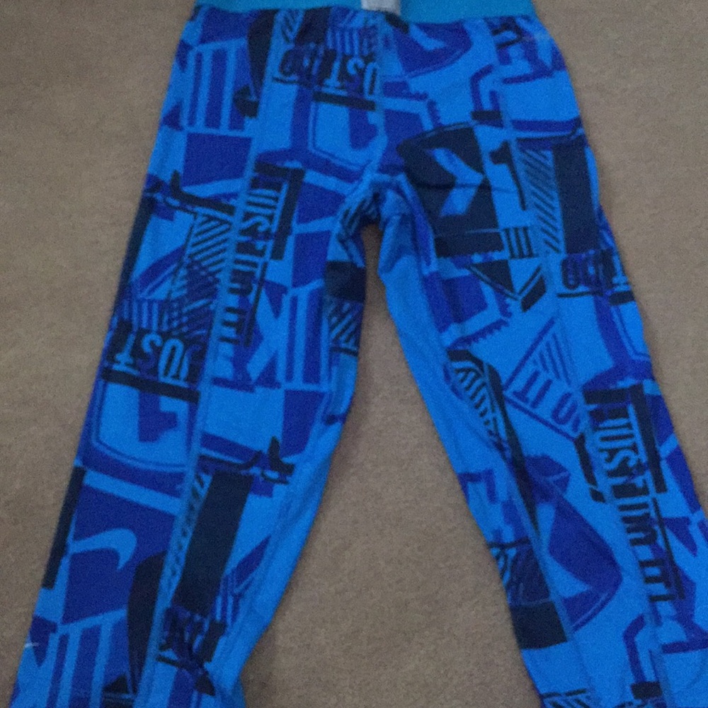 Nike pro capris - Picture 3 of 4